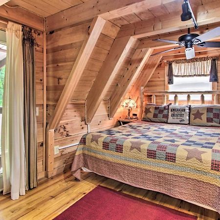 Вилла A-Frame Cabin With Hot Tub Less Than 1 Mi To Ober Гатлинбург Экстерьер фото