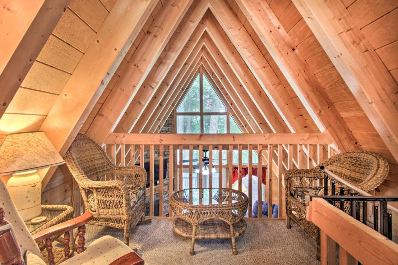 Вилла A-Frame Cabin With Hot Tub Less Than 1 Mi To Ober Гатлинбург Экстерьер фото
